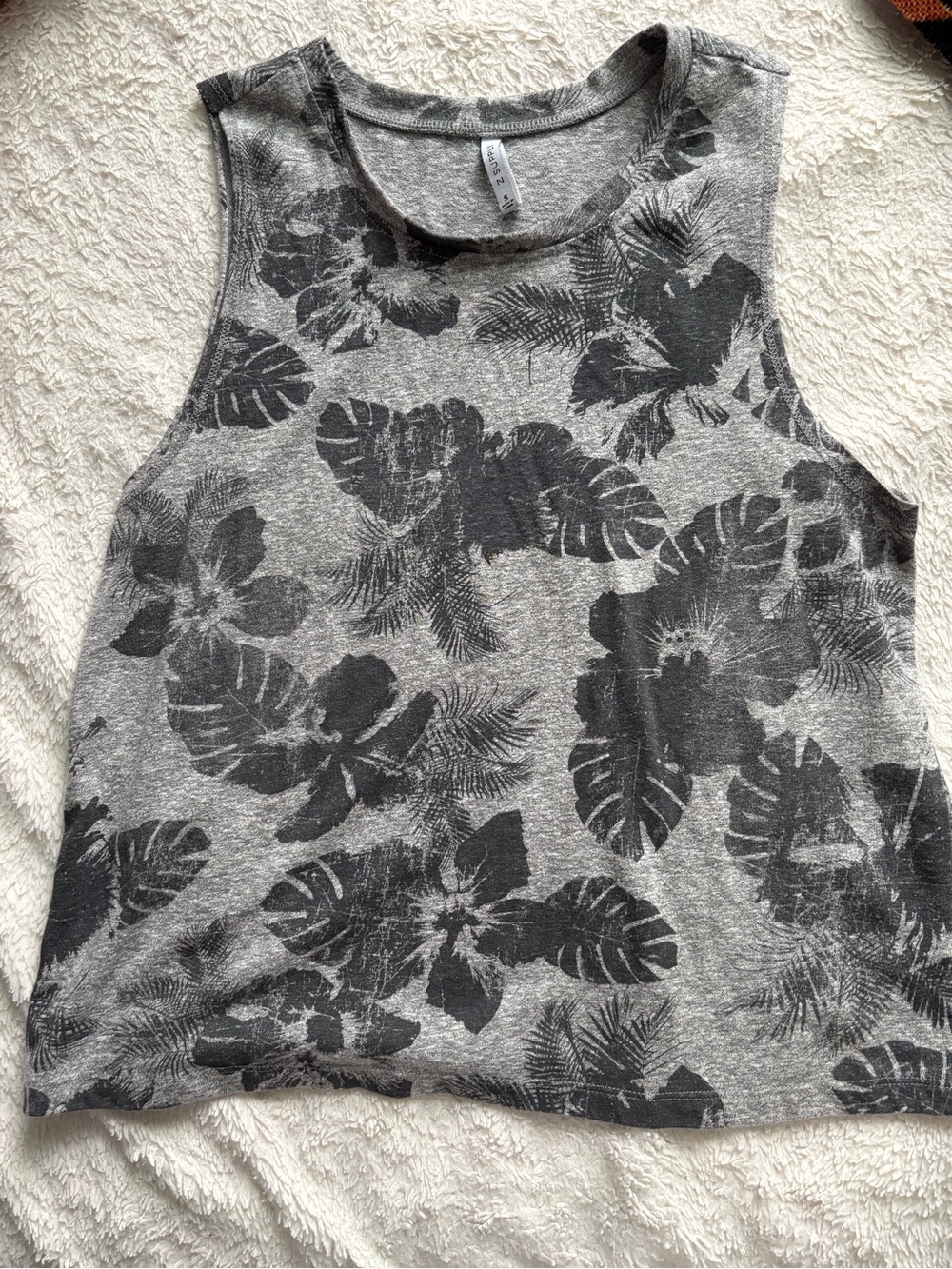 Sleeveless Gray Floral Print Tank Top - Unbranded